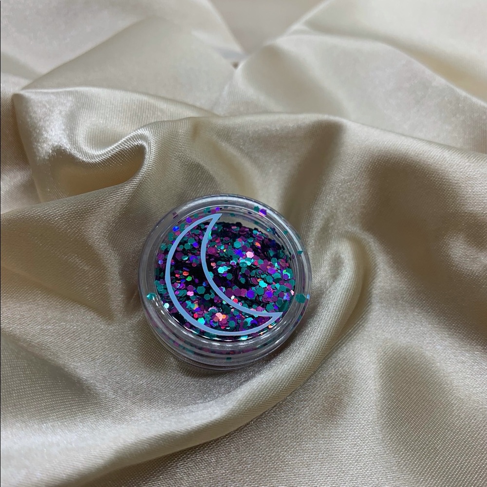 Cosmetic glitter - Picture 2 of 2